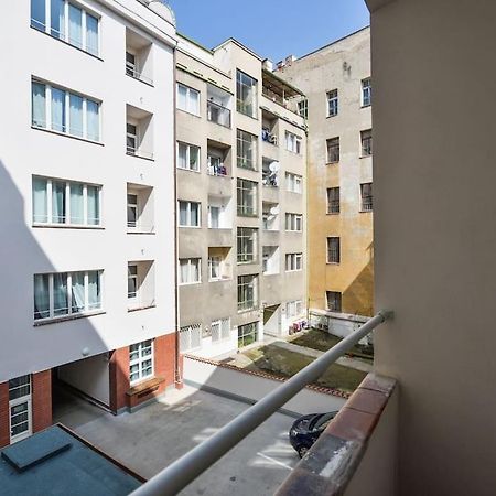 Oli Apartment Prag Exterior foto
